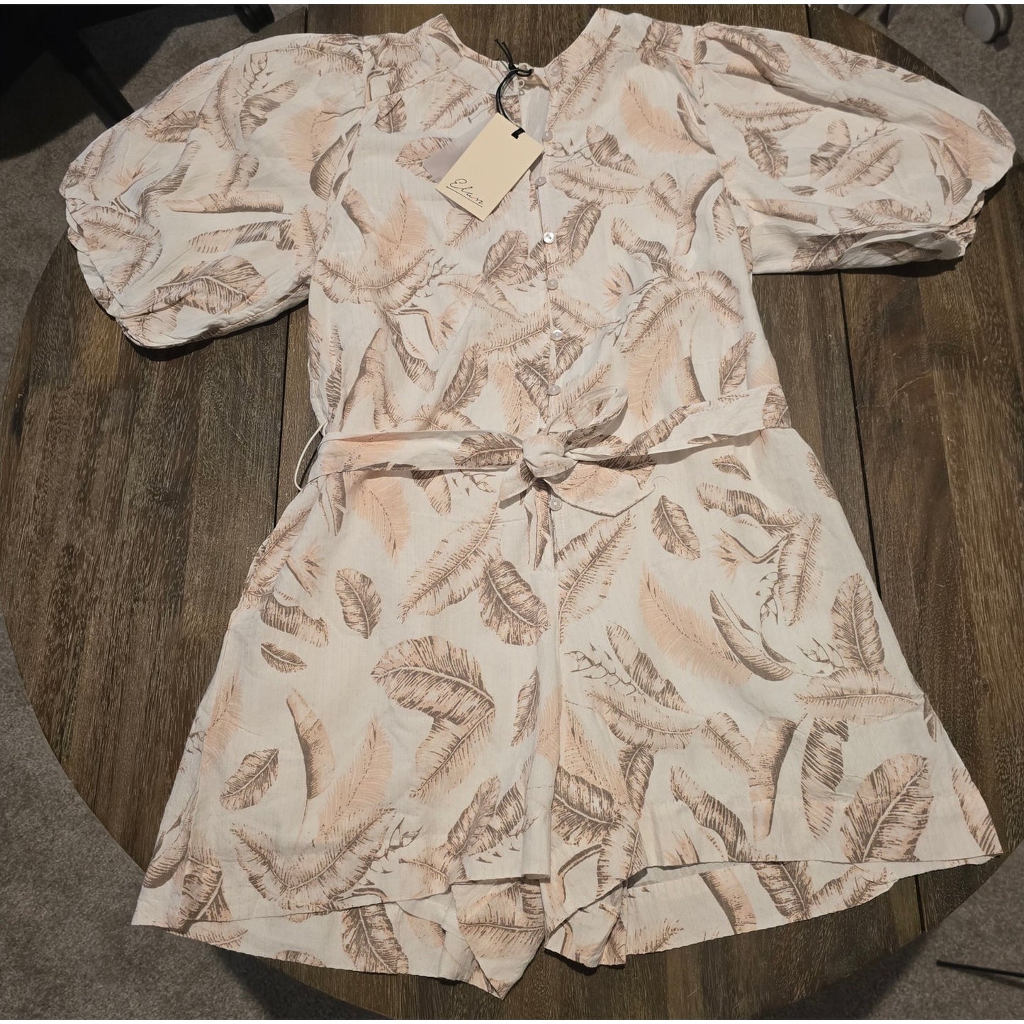 Elan Beige Feather Print Bubble Sleeve Romper Sz XS