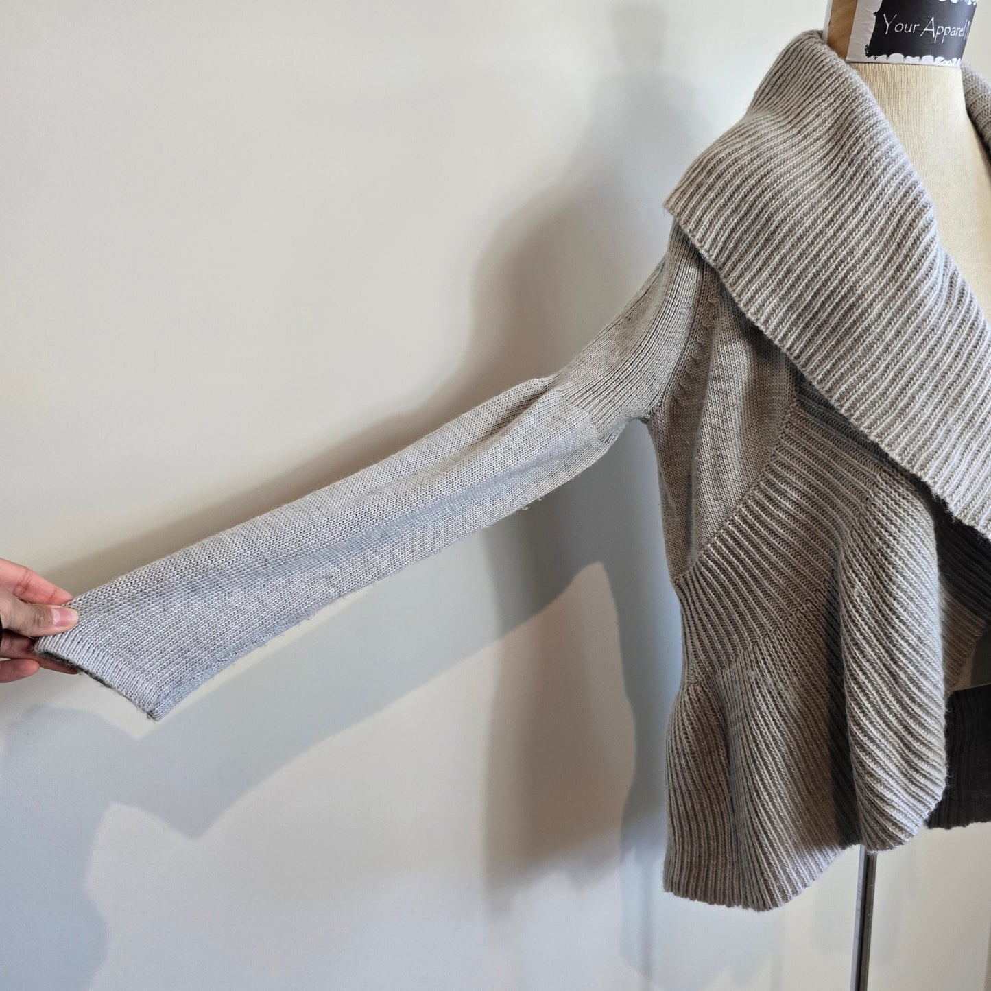 Design History Women's Gray Open Shawl Neck Open Chunky Cardigan Sz M (787)