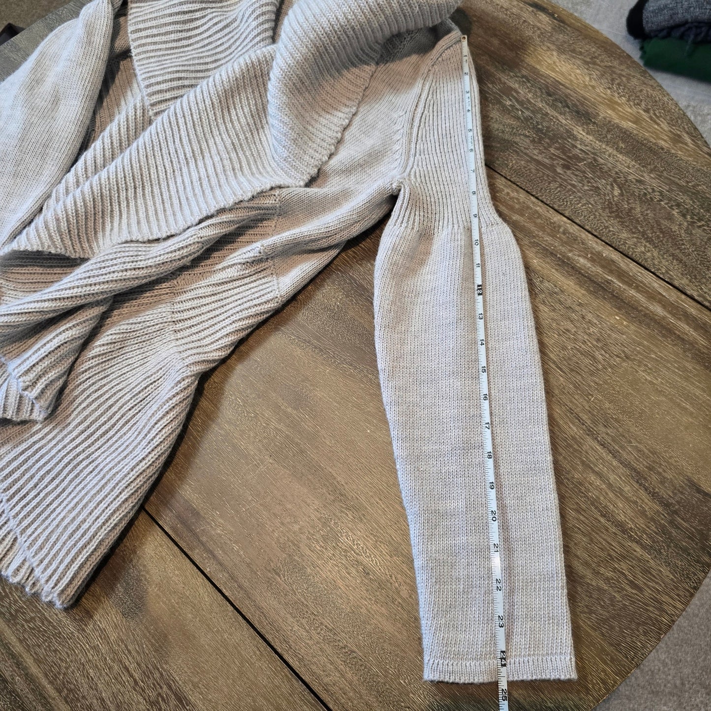 Design History Women's Gray Open Shawl Neck Open Chunky Cardigan Sz M (787)