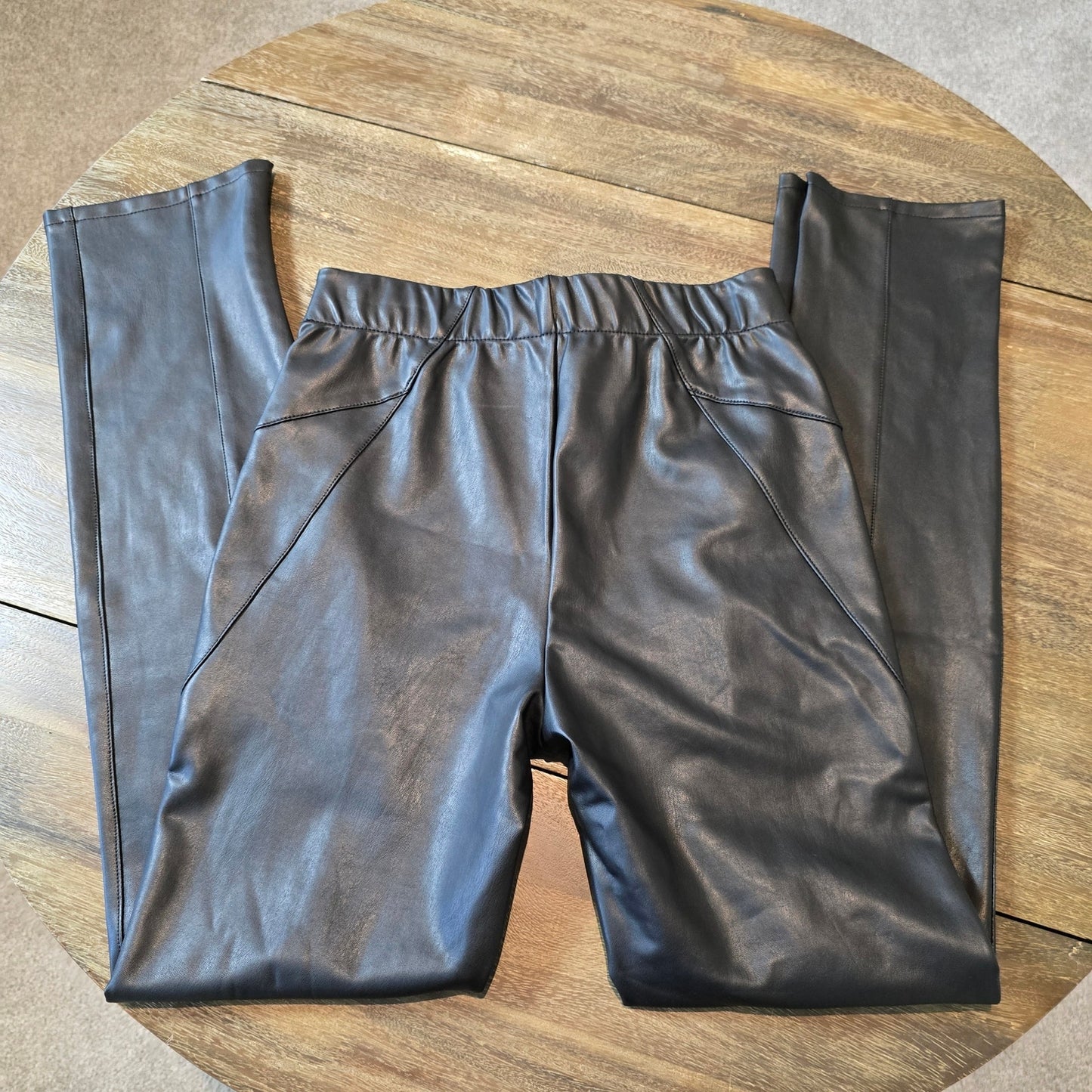 PILCRO Black Patent Leather Straight Long Pants Elastic Waists Sz 28 (766)