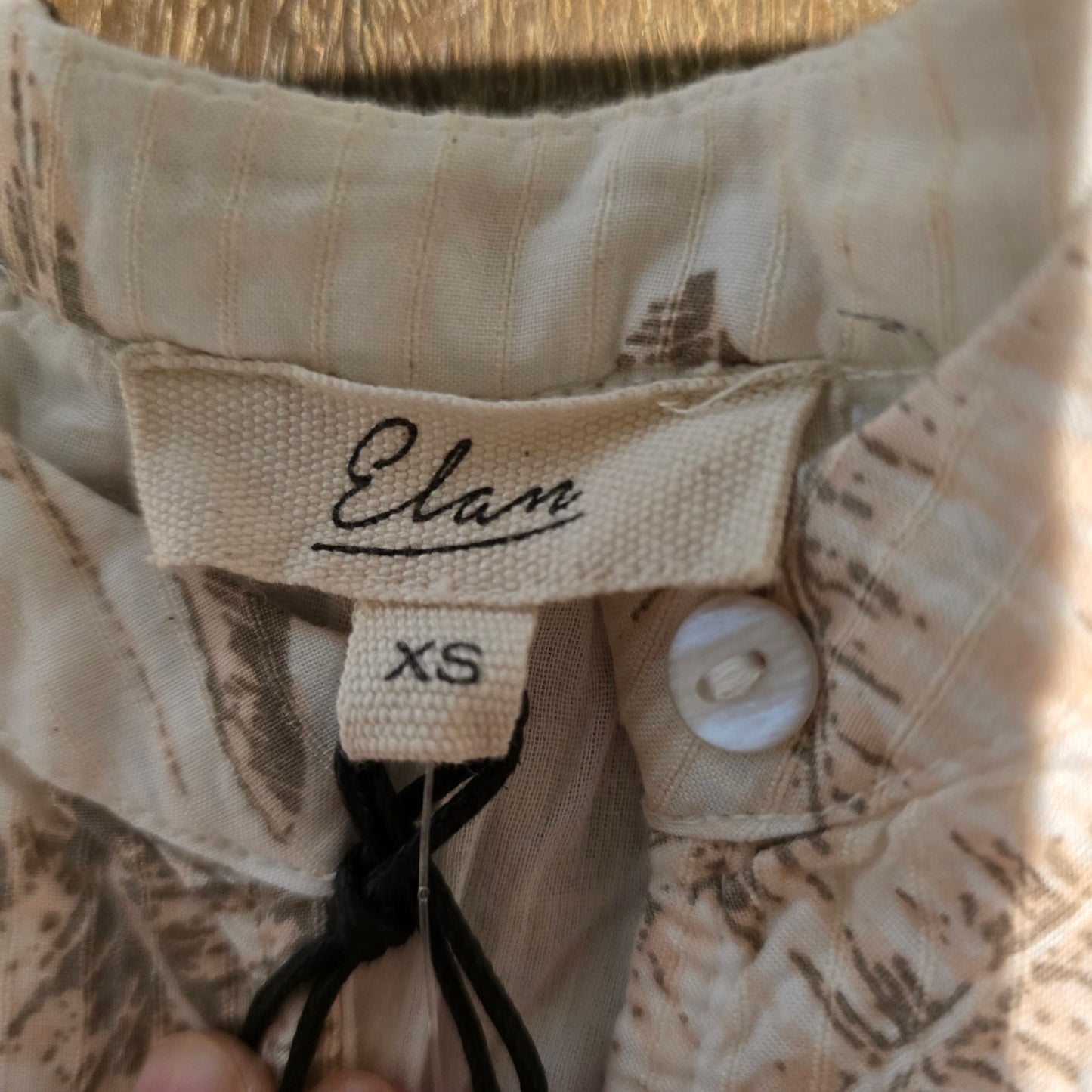 Elan Beige Feather Print Bubble Sleeve Romper Sz XS