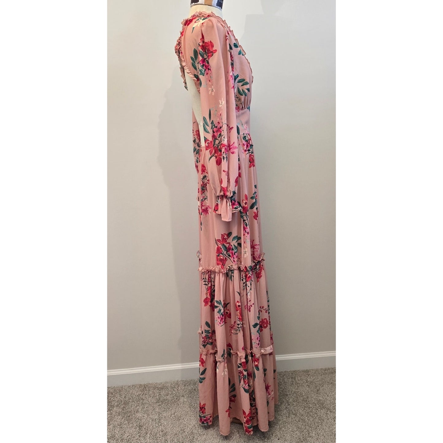 VICI Pink Floral Print Long Sleeve Ruffle & backless Maxi Dress Sz Medium