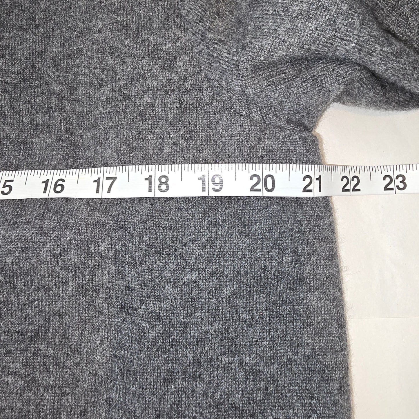 Valentino Boutique Vintage Gray Open Cardigan Side Pockets Silk Cashmere Sweater
