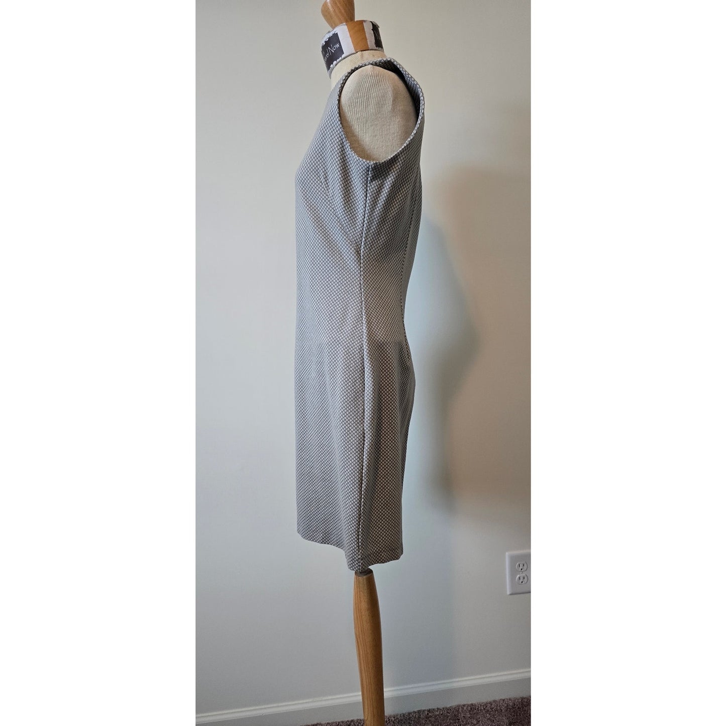J.McLauglin Gray White Polka Dot Sleeveless Knit Sheath Midi Dress Sz S (0963)