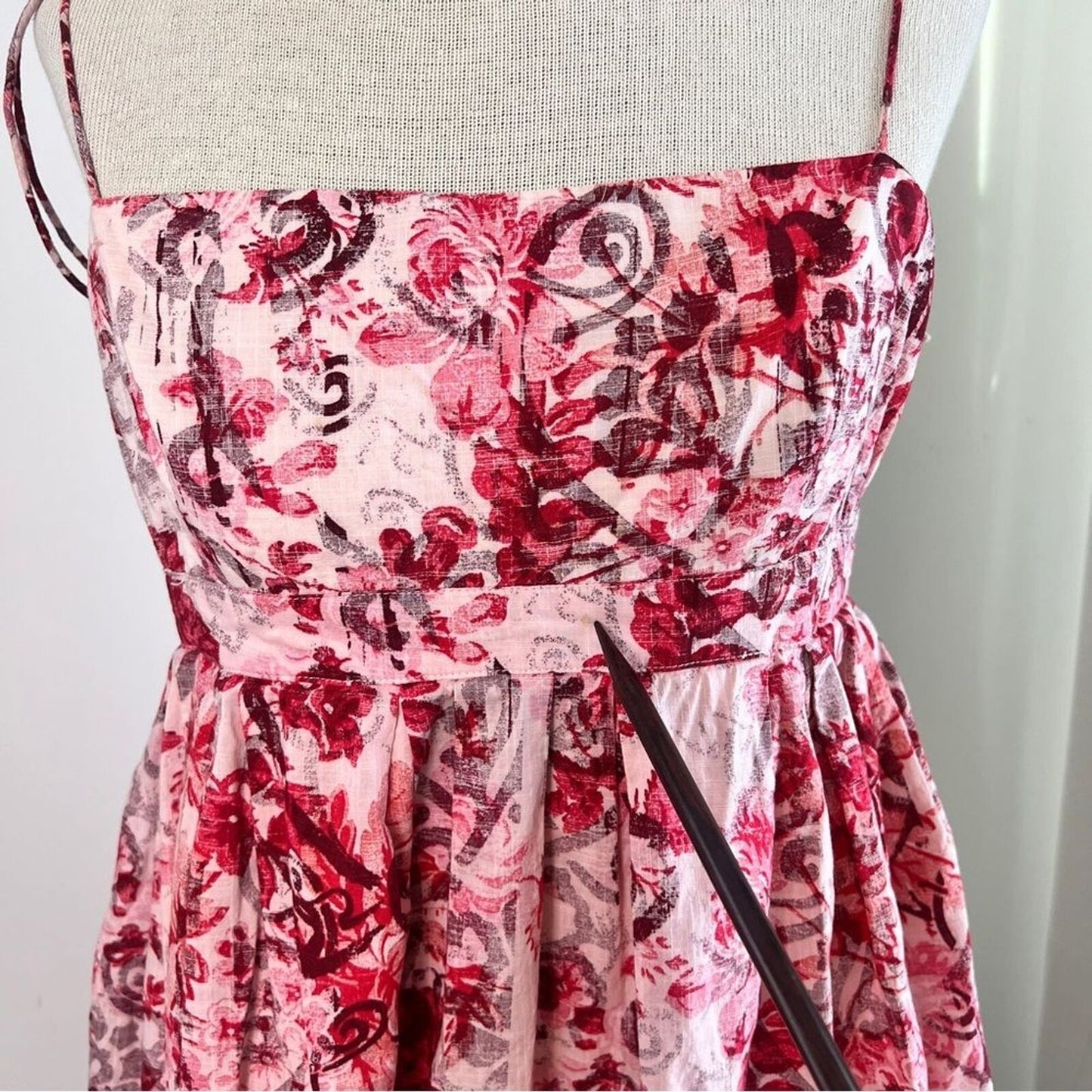 Gap Sz 8 Pink Red Waist-Defined Floral Cotton Smocked Midi Cami Dress (541)