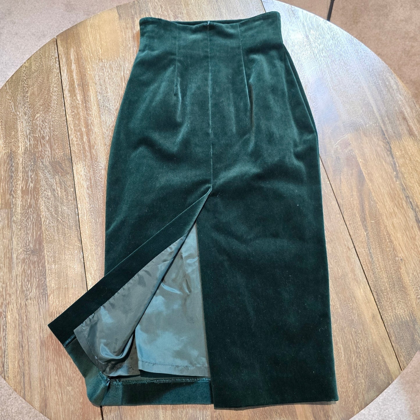 Laurel Vintage Green Velvet Pencil Skirt – High Rise, Lined, Size 34