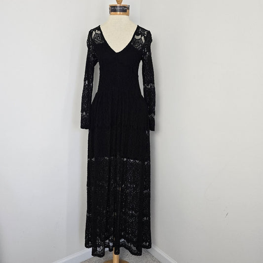 ASTRAS Black Lace Long Sleeves V Neck Maxi Dress Sz Small (620)