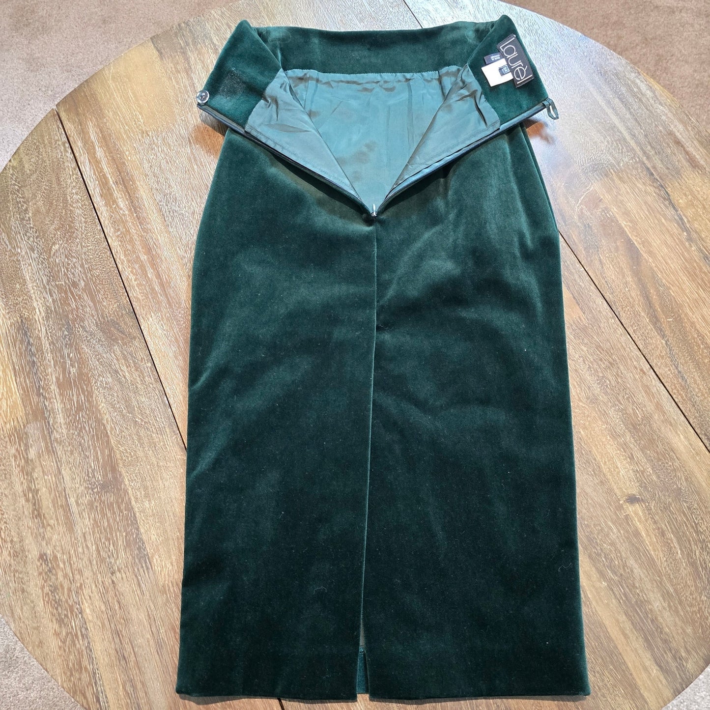 Laurel Vintage Green Velvet Pencil Skirt – High Rise, Lined, Size 34