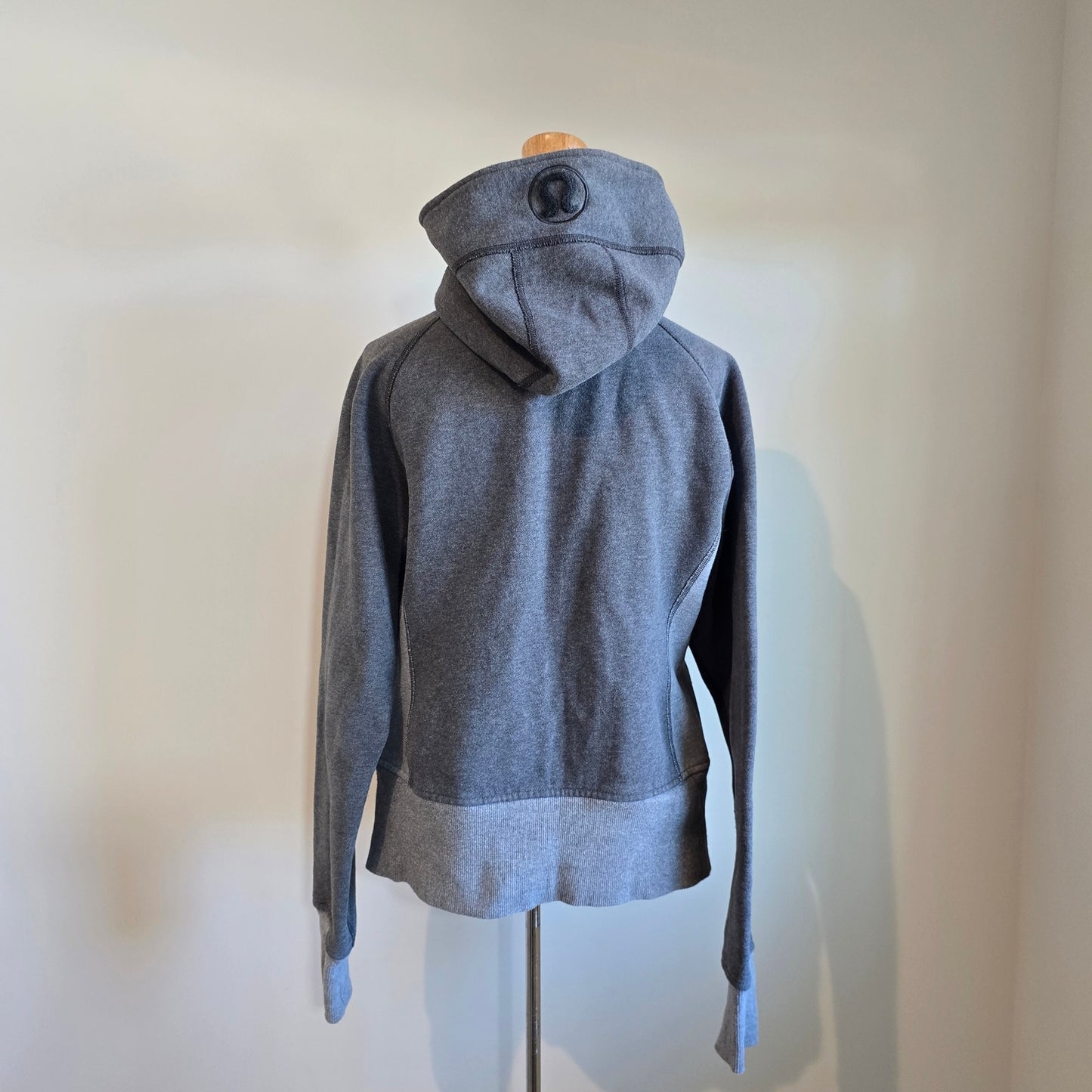 Lululemon Women's Scuba Heathered Gray Zip Cut Hoodie Sz 8 (772)