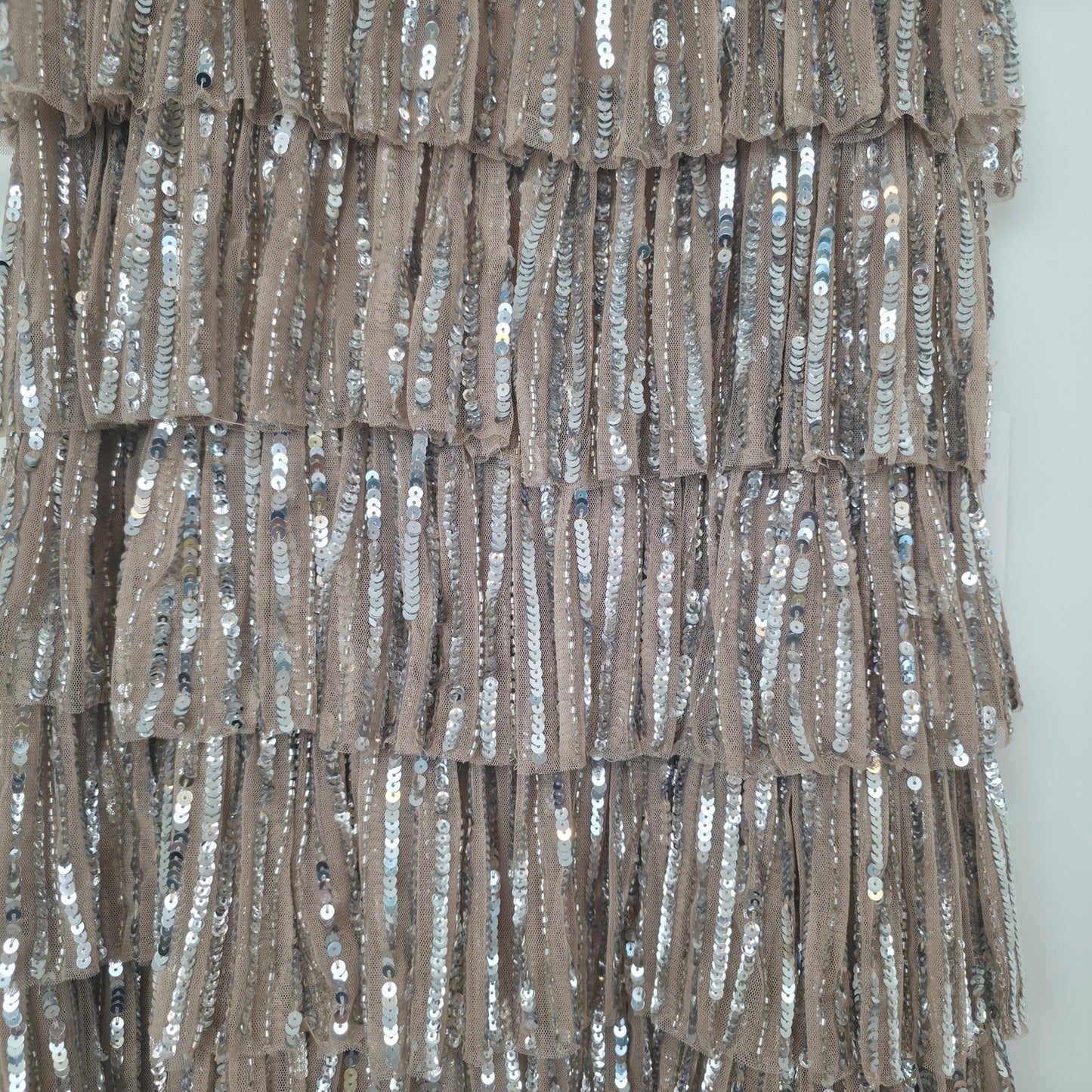 Mac Duggal Beaded Strap Sequin Ruffle Mini Dress in Nude Silver Sz 6 NWT