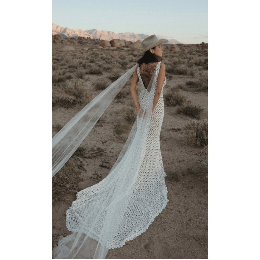 Daughters of Simone Ivory Hollis Lace Wedding Bridal Gown Open Back 4XL