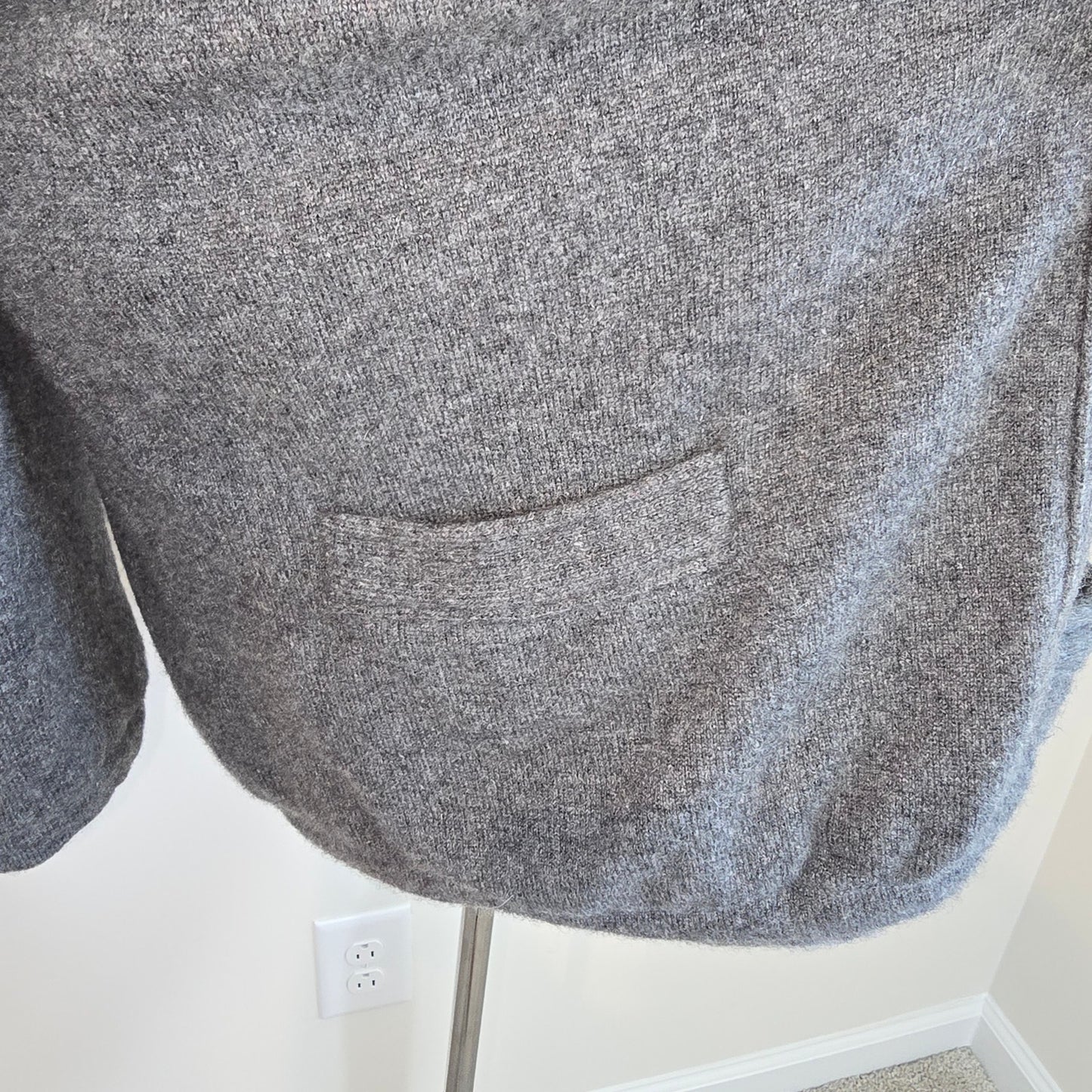 Valentino Boutique Vintage Gray Open Cardigan Side Pockets Silk Cashmere Sweater