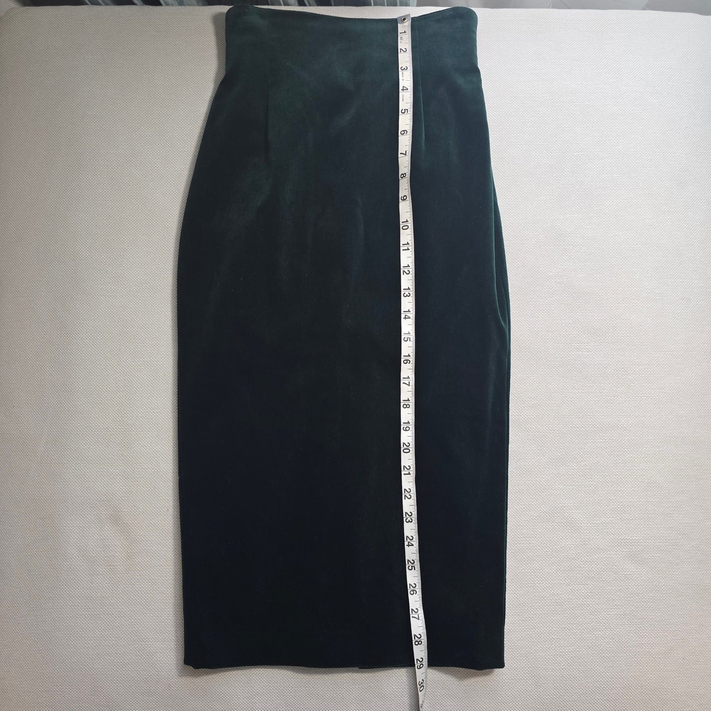 Laurel Vintage Green Velvet Pencil Skirt – High Rise, Lined, Size 34