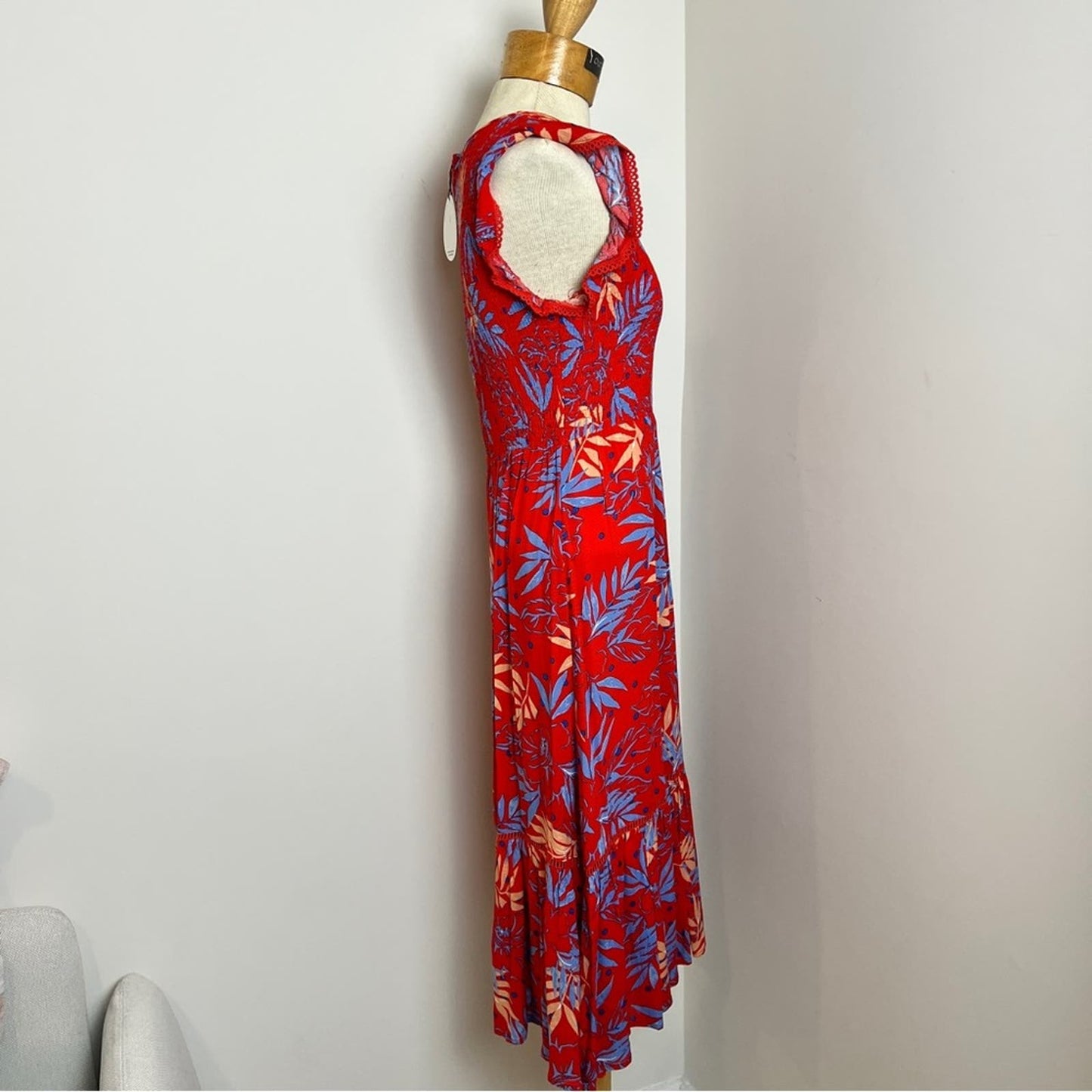 Anthropologie Lost + Wander Red Floral Leaves Short Sleeve Midi Dress size Small