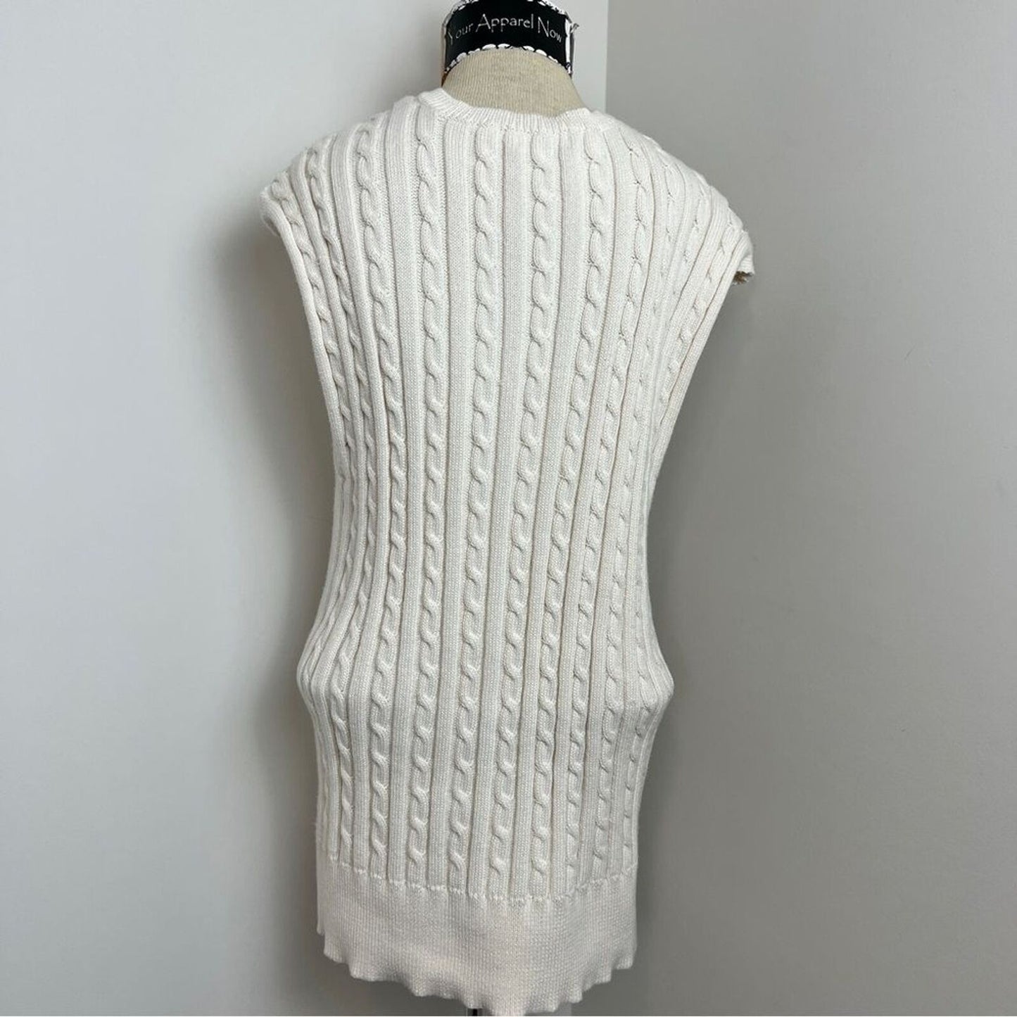 525 America Women's Chalk V-Neck Cable Knit Sweater Vest size XS/S (107)