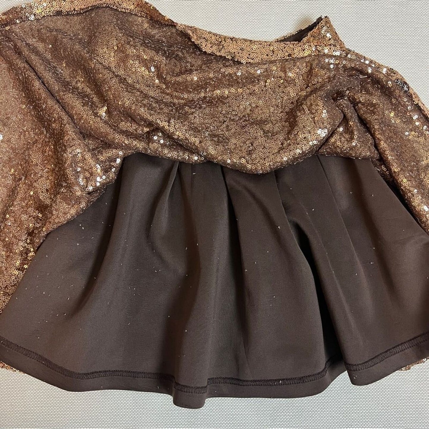 Vestique Women's Gold Sequin Mini Lined Skirt Sz Small (511)