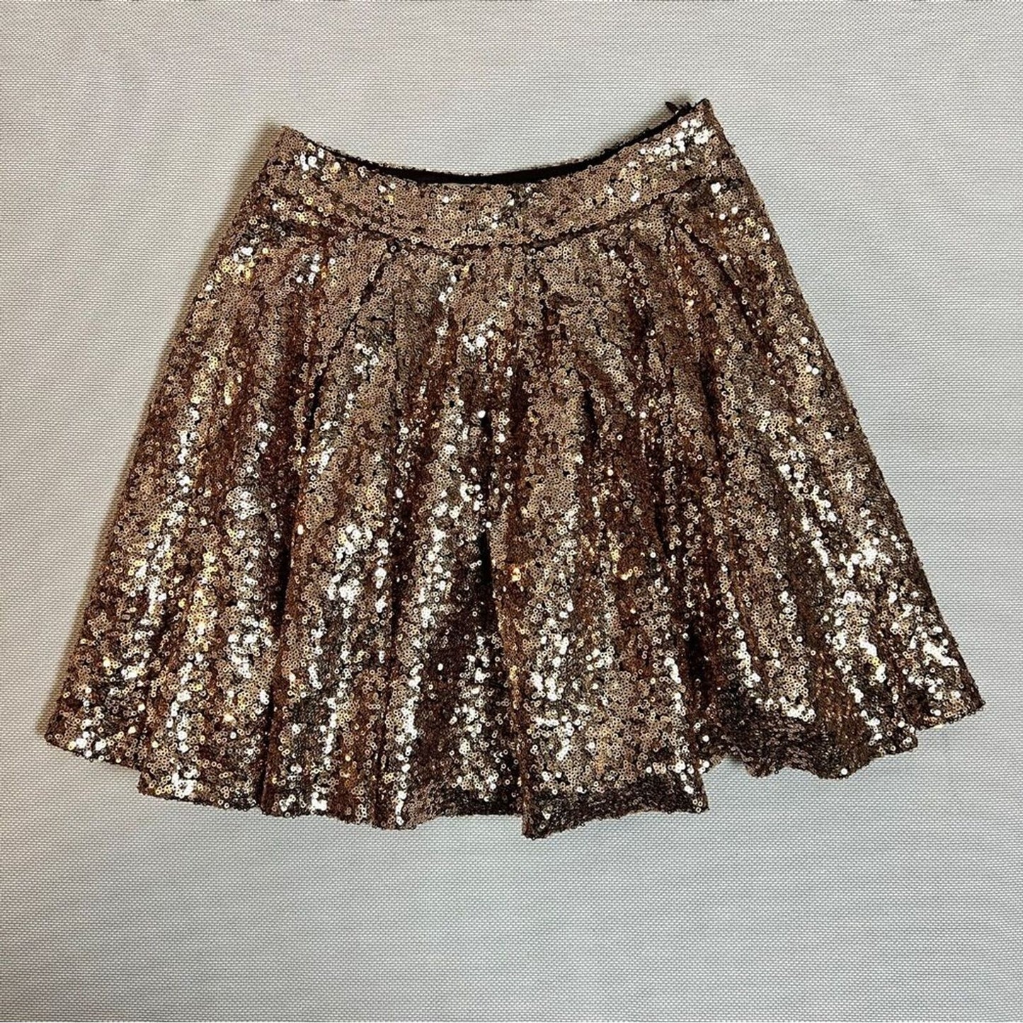 Vestique Women's Gold Sequin Mini Lined Skirt Sz Small (511)