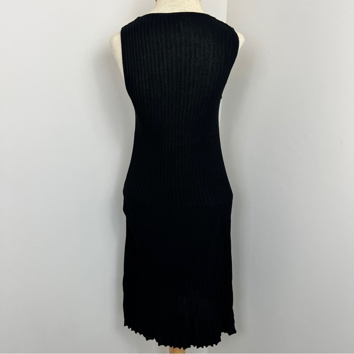 YUKA Little Black Ribbed Sleeveless Sheer Dress size Large (254)